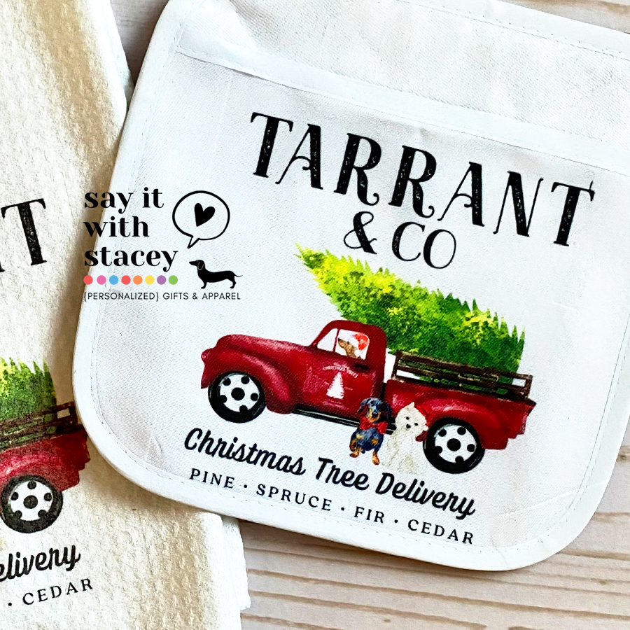 Dogs in Red Truck Christmas Pot Holder (use breed or family last name ❤️🙌🏻🐶)